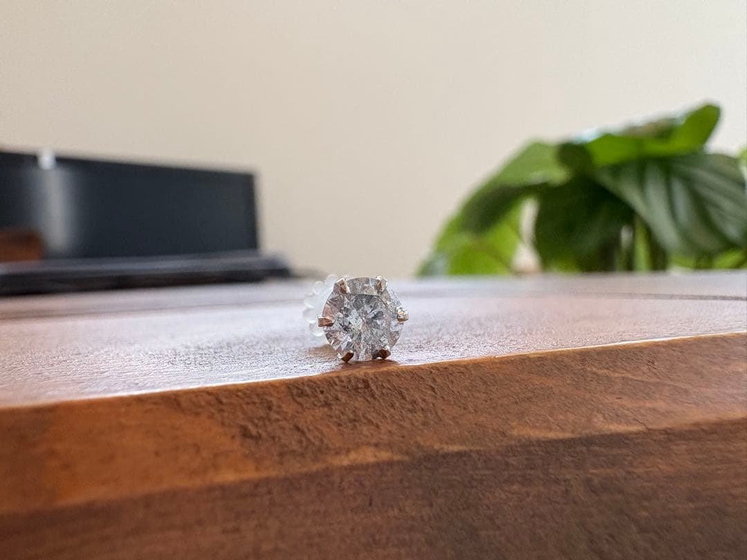 0.56ct PT天然ダイヤモンドピアス片耳　中央宝石研究所鑑定書付き