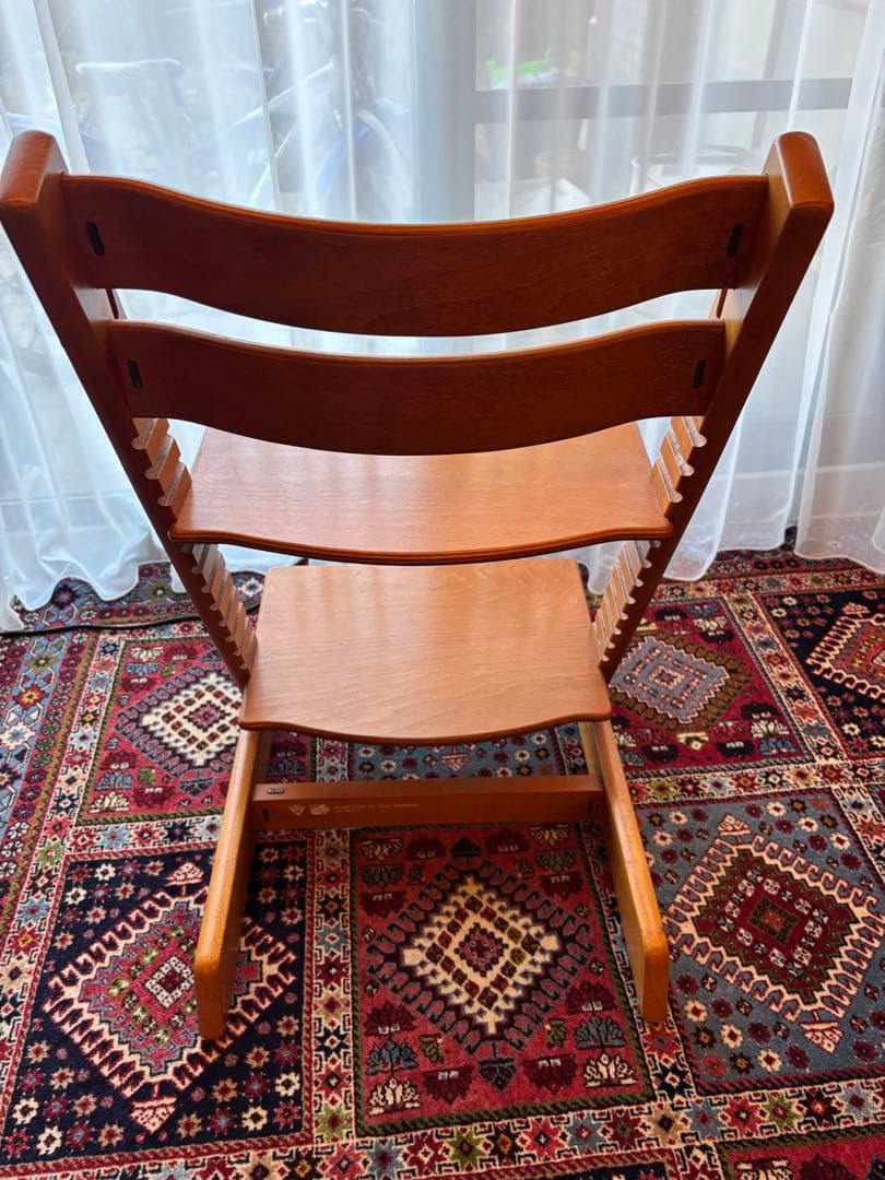 ストッケ トリップトラップ｜成長に合わせて長く使える名作チェア