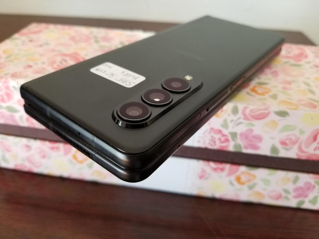 S95 美品 Galaxy Z Fold3 256GB/12GB 7.6インチ