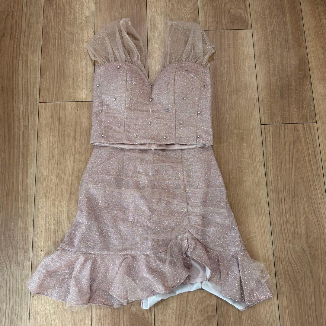 エレガントなピンクのナイトドレスrobede f leurs