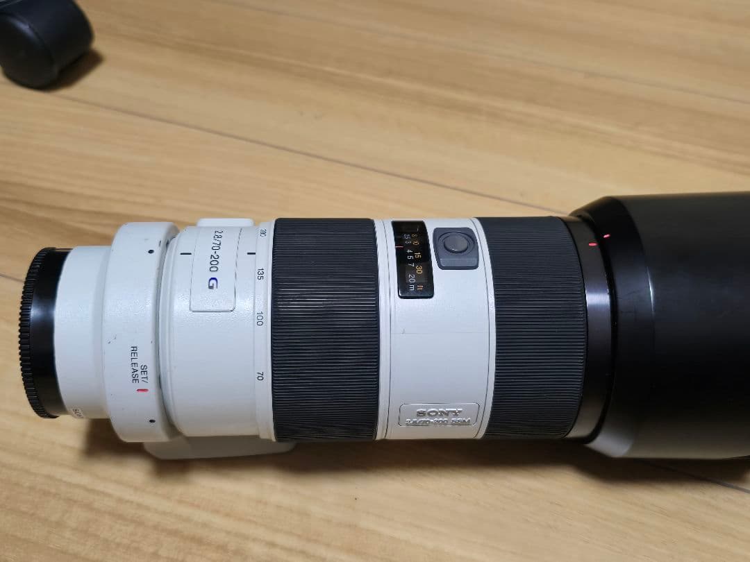 SONY 70-200mm F2.8 Gレンズ
