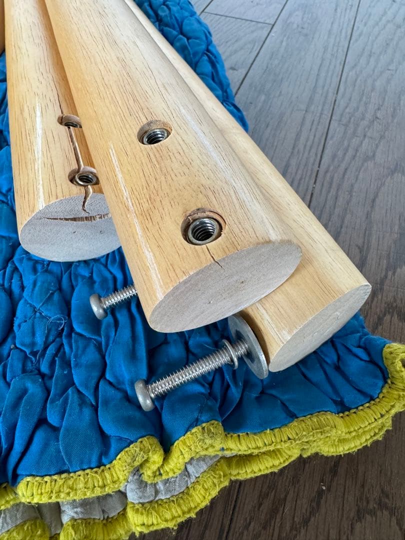 ひだりさま・NOCE ノーチェ　ダイニングテーブル 三角形