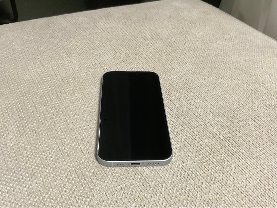 iPhone 15 128GB SIMフリー｜動作良好｜画面軽度ひび
