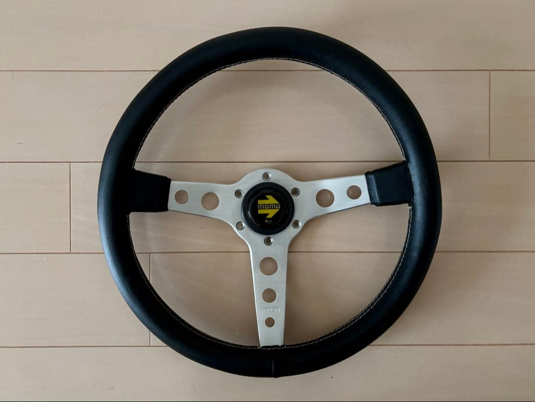 MOMO モモ ステアリング 350mm 14インチ