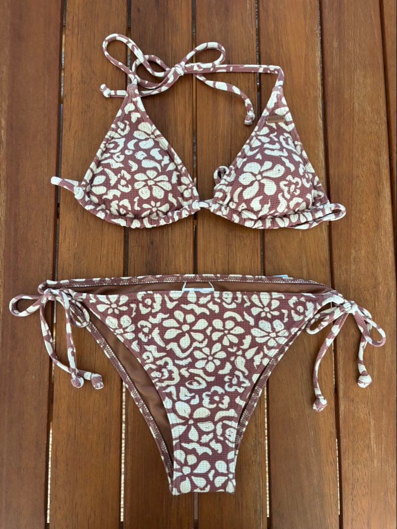 Roxy ビキニ　未使用タグ付き