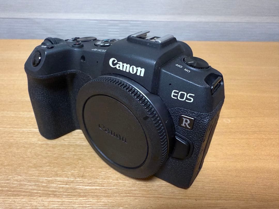 【美品】CANON EOS RP 本体　バッテリー付き
