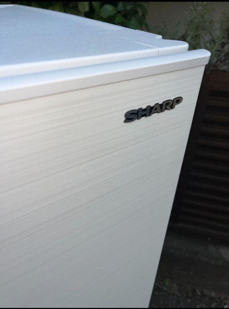 SHARP冷凍 冷蔵庫 152L 横縞模様　自動霜取り機能付き　2021年製