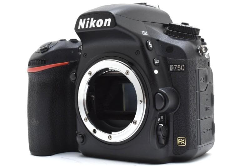 Nikon D750 デジタル一眼レフカメラ（付属品あり）