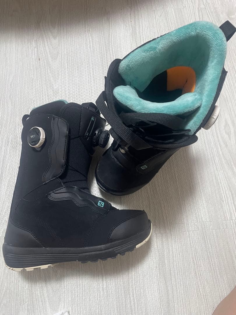 かみむー　　美品　Salomon 子ども用スノーボードブーツ ブラック