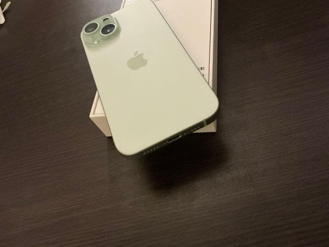 Apple iPhone 15グリーン 箱付き