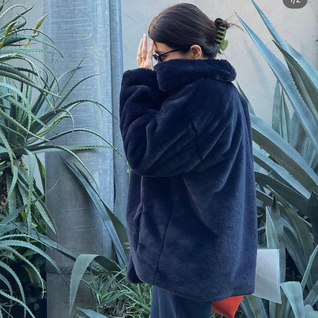 日曜まで値下　thehighlights ザハイライツ　eco-fur coat