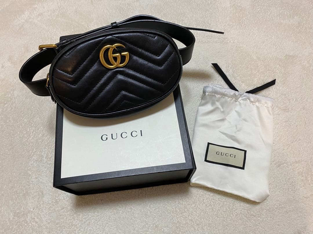 Gucci GGモーメントベルトバック