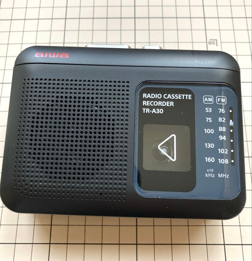 aiwa TR-A30 ラジオカセットレコーダー(録音可能) ハンディタイプ