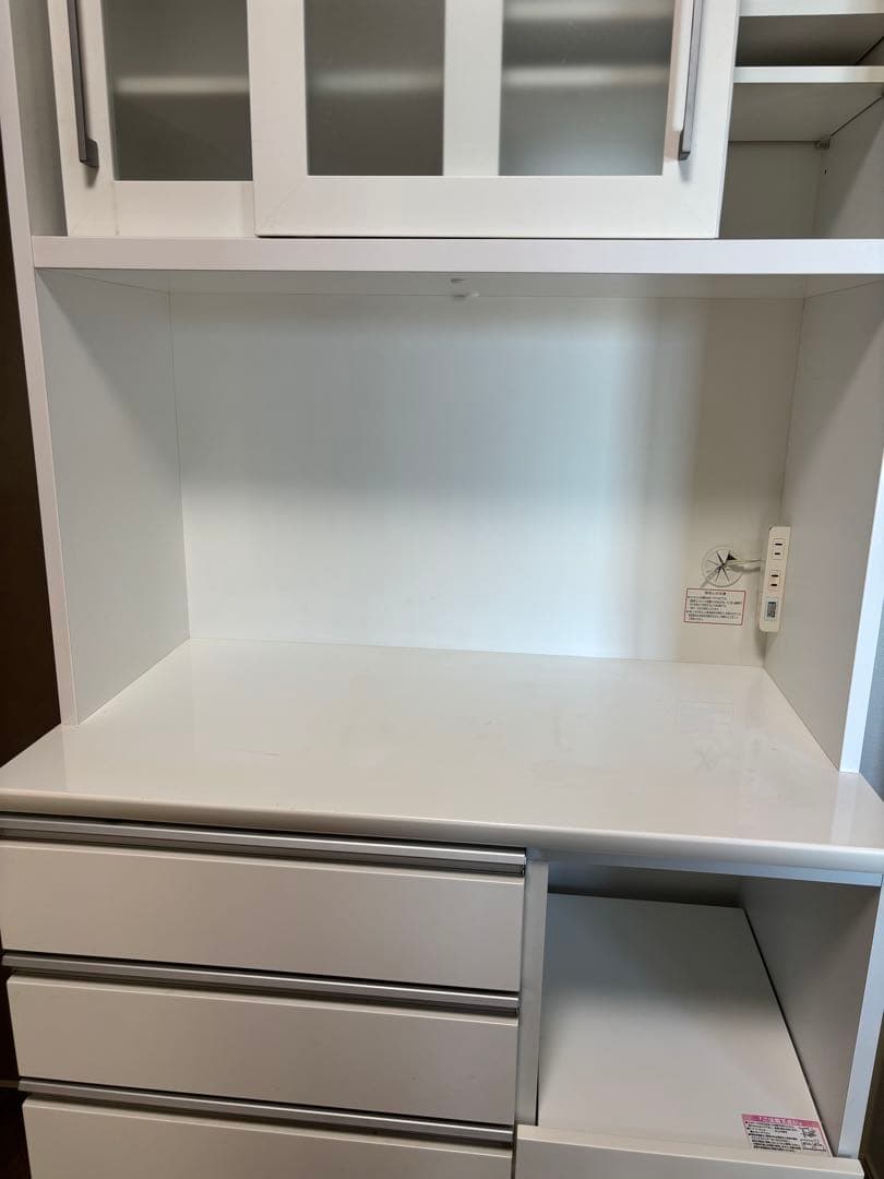 ケイティ【送料込み】ニトリ　キッチンボード　カップボード　食器棚