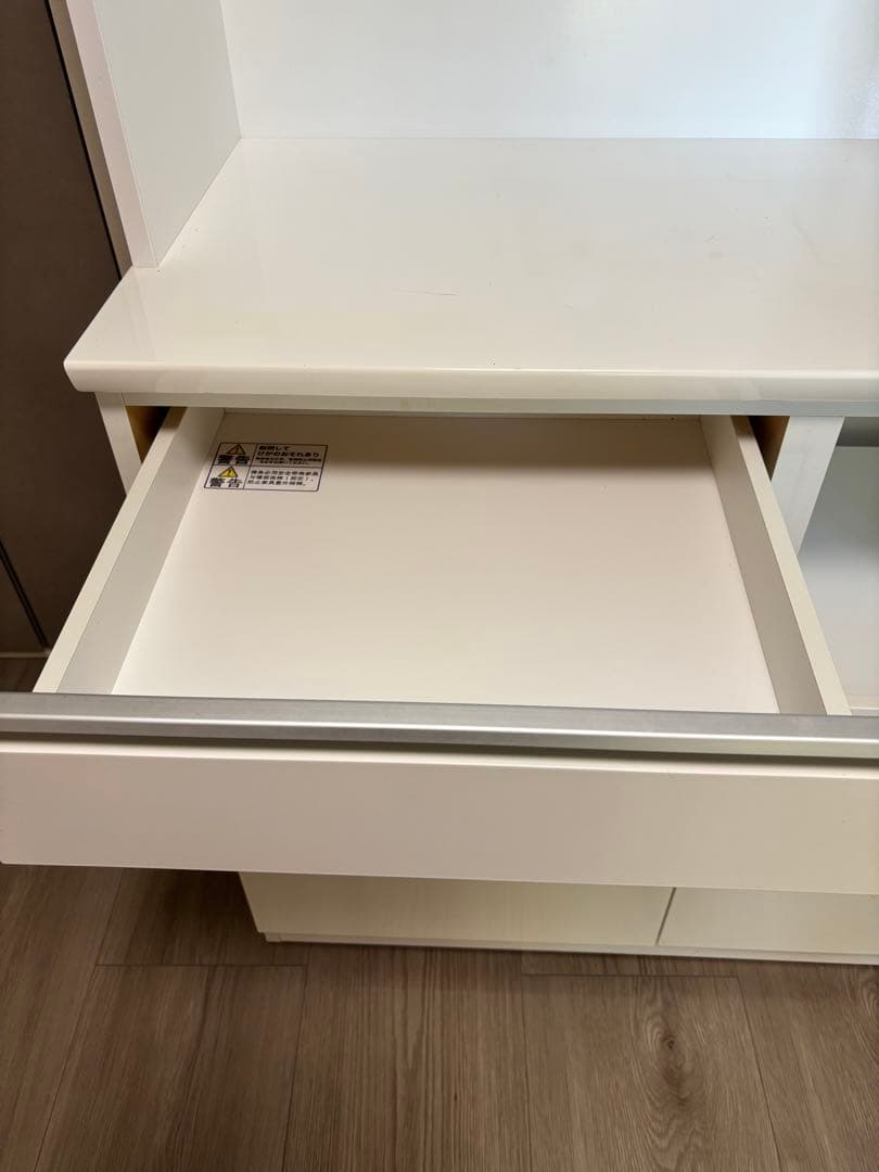 ケイティ【送料込み】ニトリ　キッチンボード　カップボード　食器棚