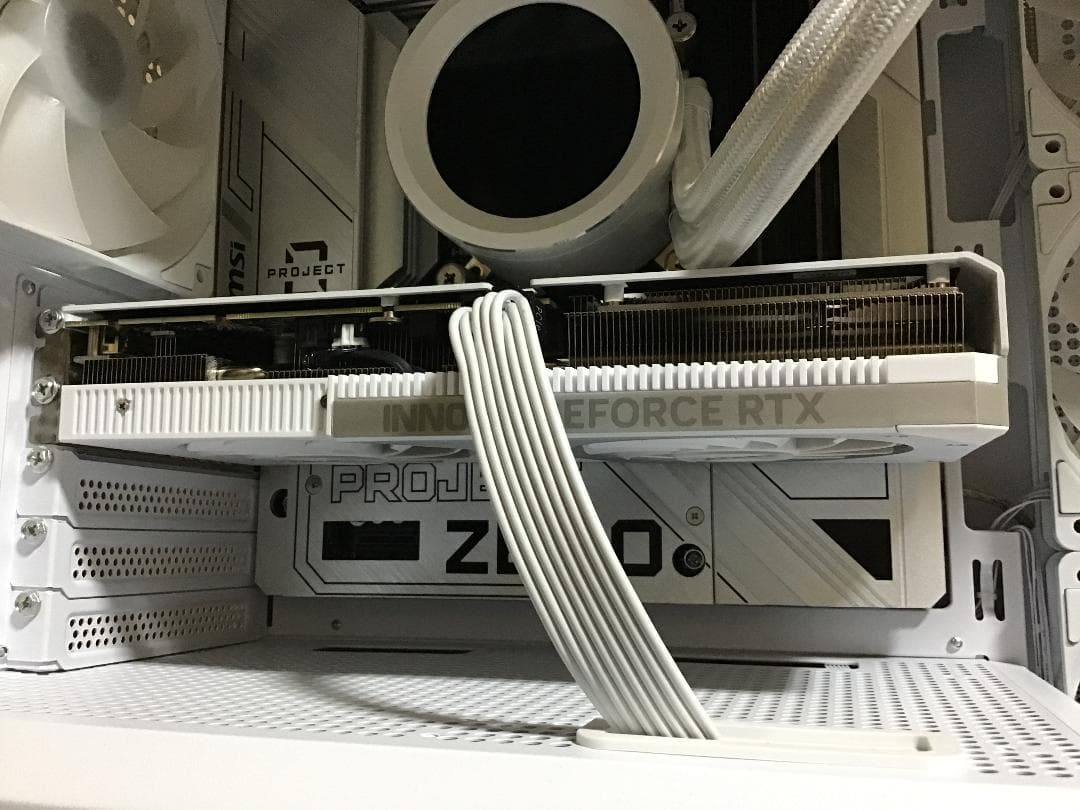 グラフィックボード・グラボ・ビデオカード INNO3D GeForce RTX 4060 Ti TWIN X2 OC