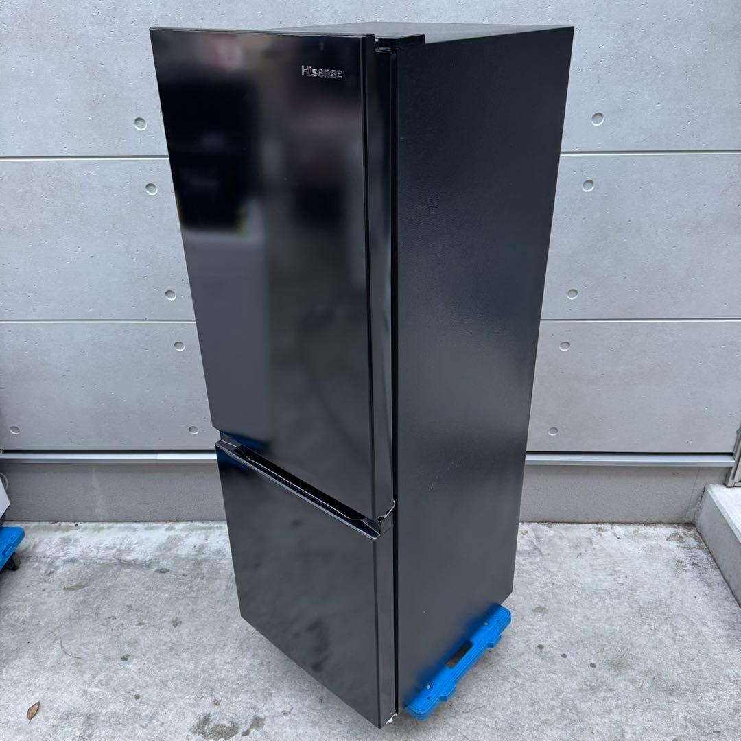 105⭐️2023年製★ハイセンス　冷蔵庫　大型175L　黒　ブラック　一人暮らし