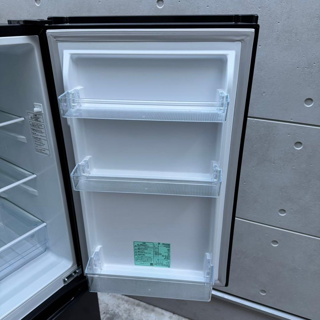 105⭐️2023年製★ハイセンス　冷蔵庫　大型175L　黒　ブラック　一人暮らし