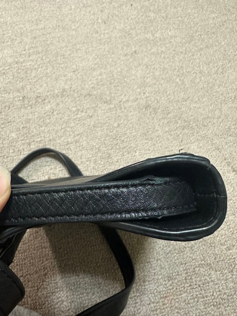 Paul Smith 黒レザーショルダーバッグ