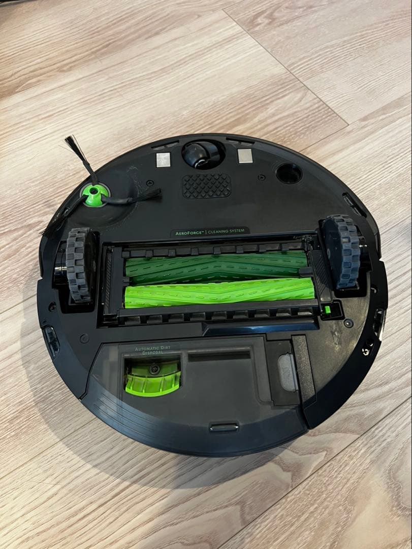 iRobot Roomba J7+ ロボット掃除機