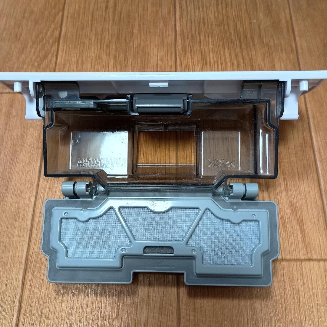 2025年製 パナソニック ルーロミニ MC-RSC10-W ロボット掃除機