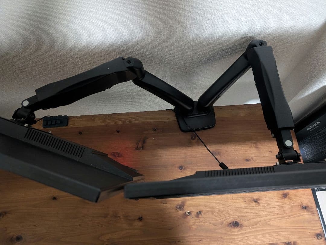 4K 28インチモニター 2枚セット+モニターアーム