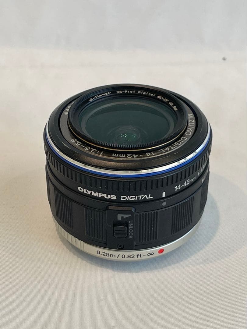 お値下げ　OLYMPUS OM-D E-M5 ブラック　フラッシュ　レンズ付