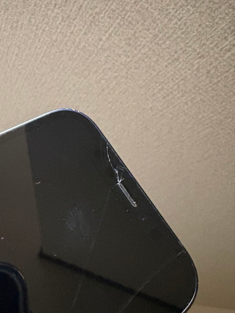 H*M様 【iPhone12 mini 本体】傷、割れあり