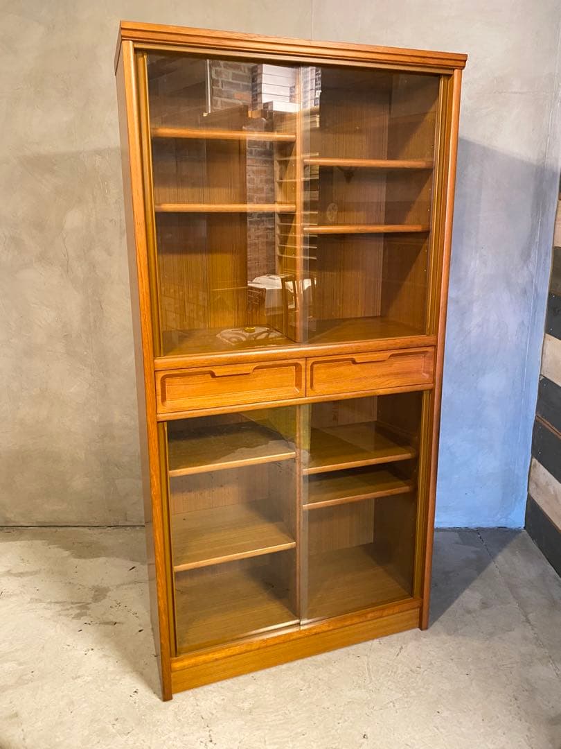 【東京都内23区配送無料】　食器棚　キャビネット　キッチン　ショーケース　本棚