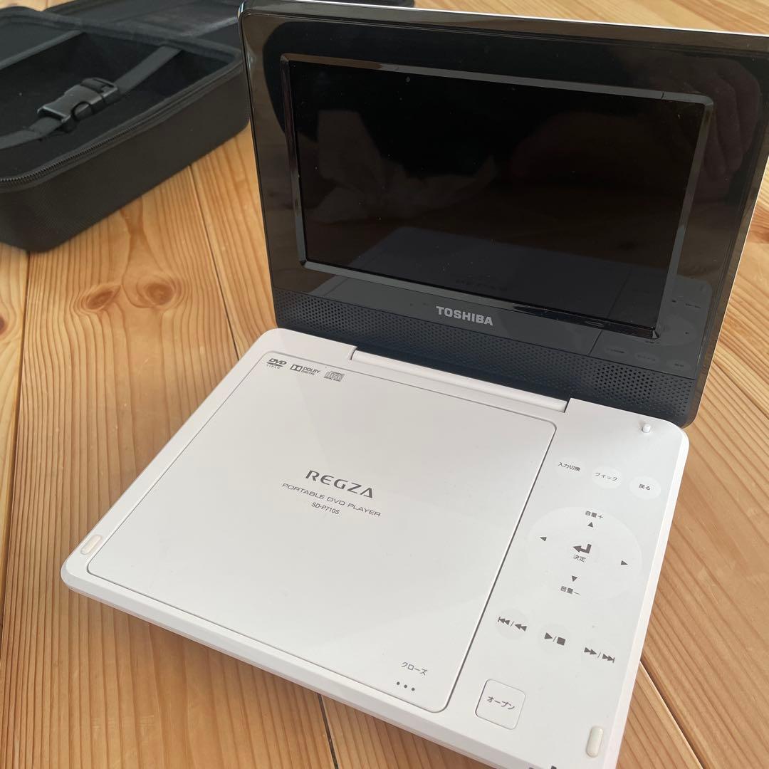 新品同様TOSHIBA REGZA ポータブルDVDプレーヤー SD-P170S