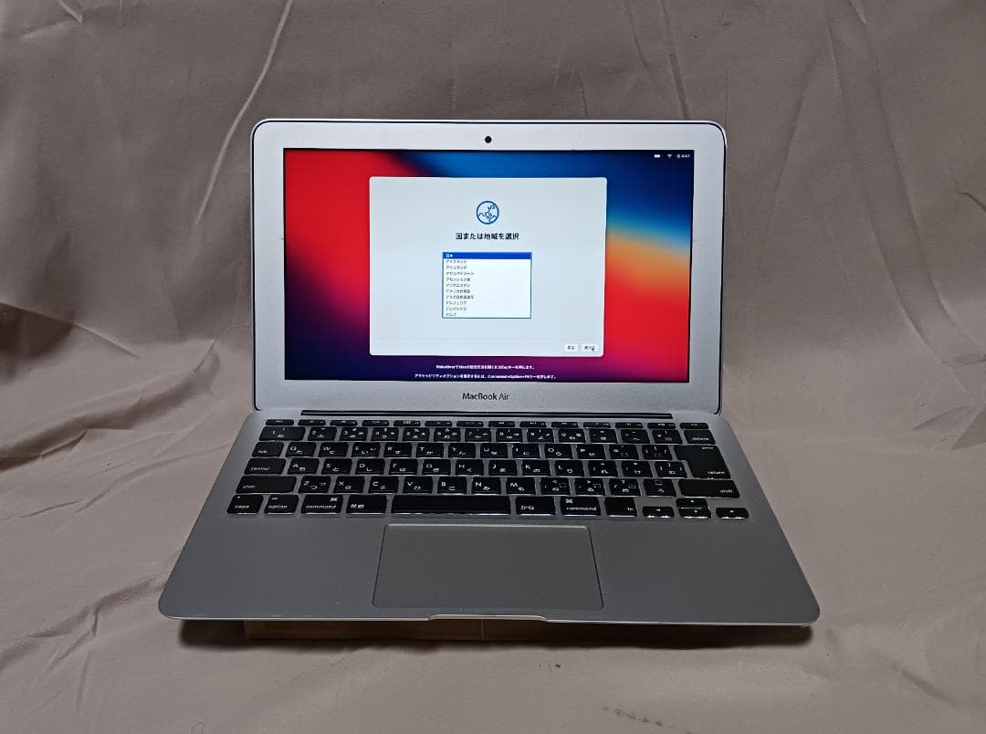 MacBook Air 11インチ　動作品　ACアダプター付属