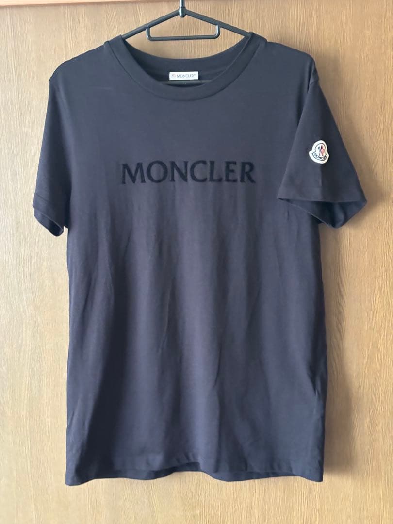 美品！MONCLER 黒 半袖Tシャツ