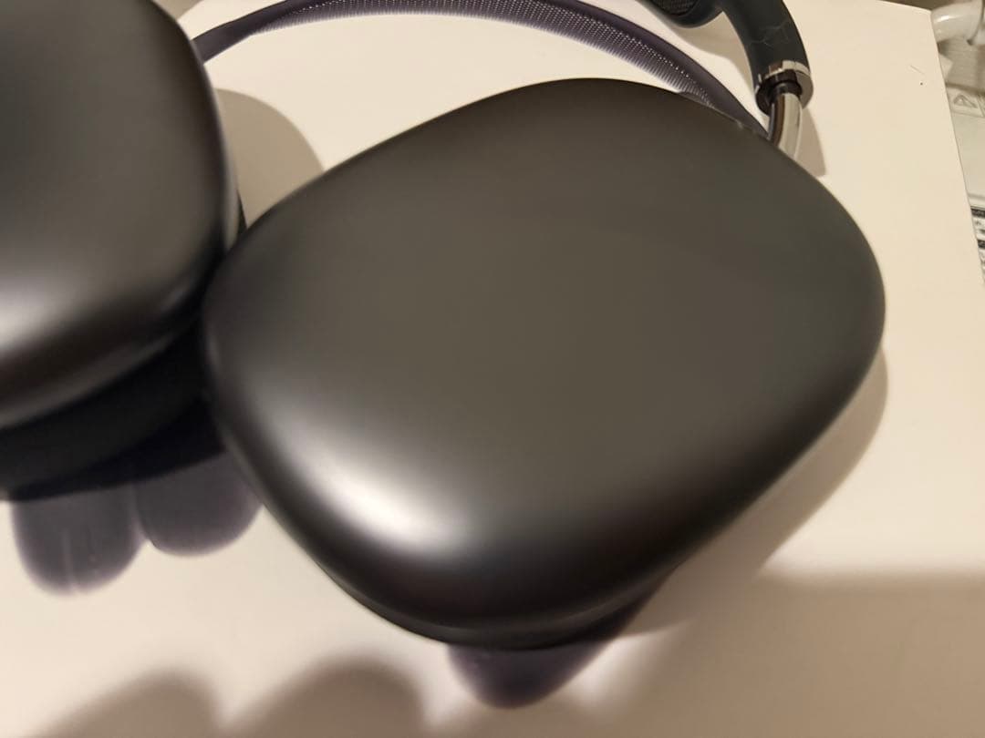 Airpods Max 第一世代