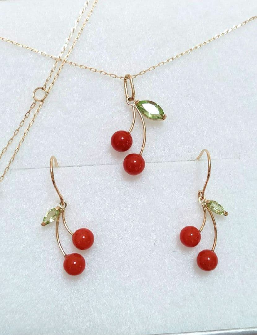 未使用品 k18 赤珊瑚 ペリドット ネックレス と ピアス セット