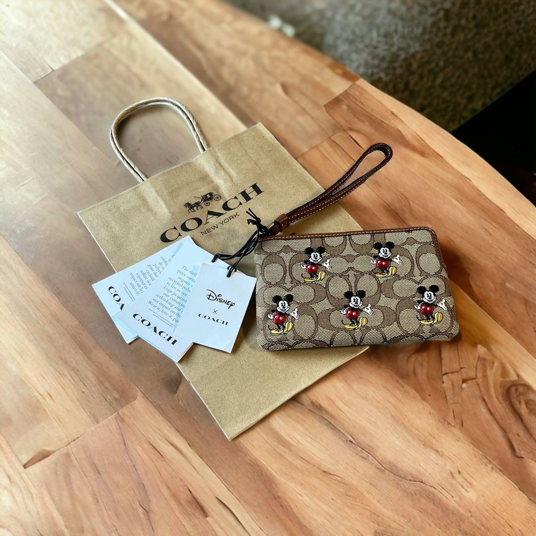 【新品・未使用】コーチ ディズニー コーナー ジップ リストレット ケース
