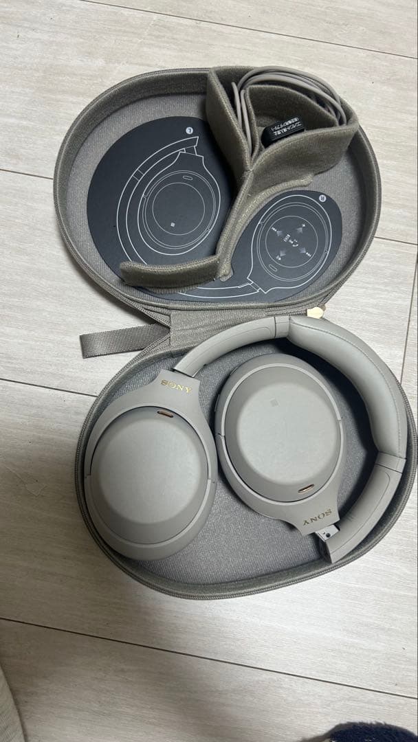 SONY ワイヤレスノイズキャンセリングヘッドホン WH-1000XM4