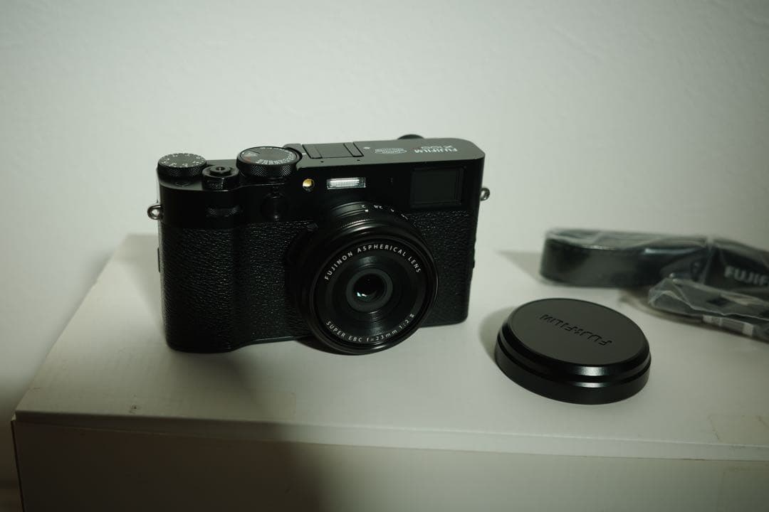 Fujifilm X100VI BLACK（多言語版）保証あり