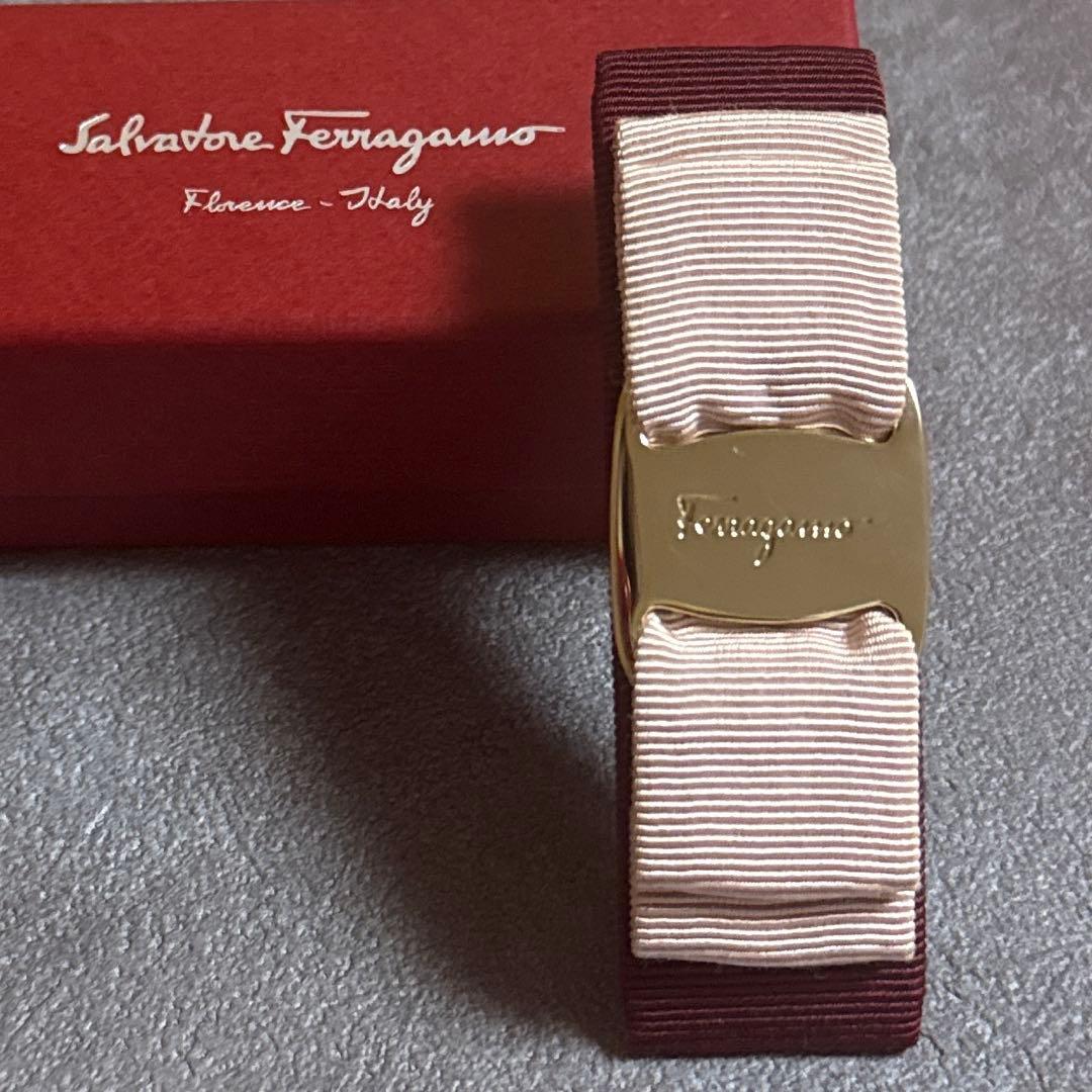 フェラガモバレッタ リボン バイカラー ヘアアクセサリー 箱付き