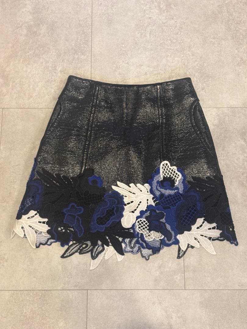 3.1 PHILLIP LIM ビニールレーススカート