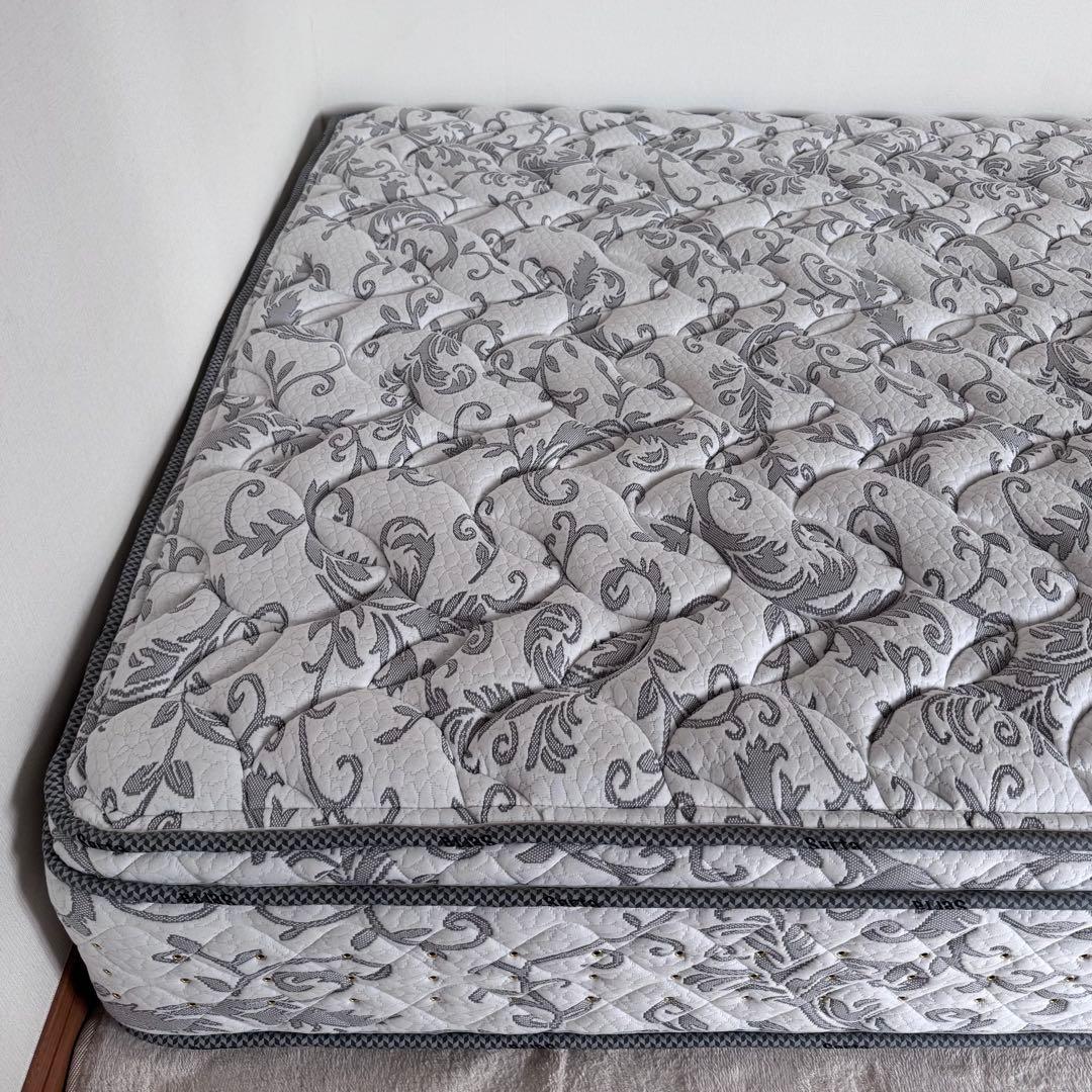 美品 Serta サータ マットレス 幅1500×長1960×厚265mm