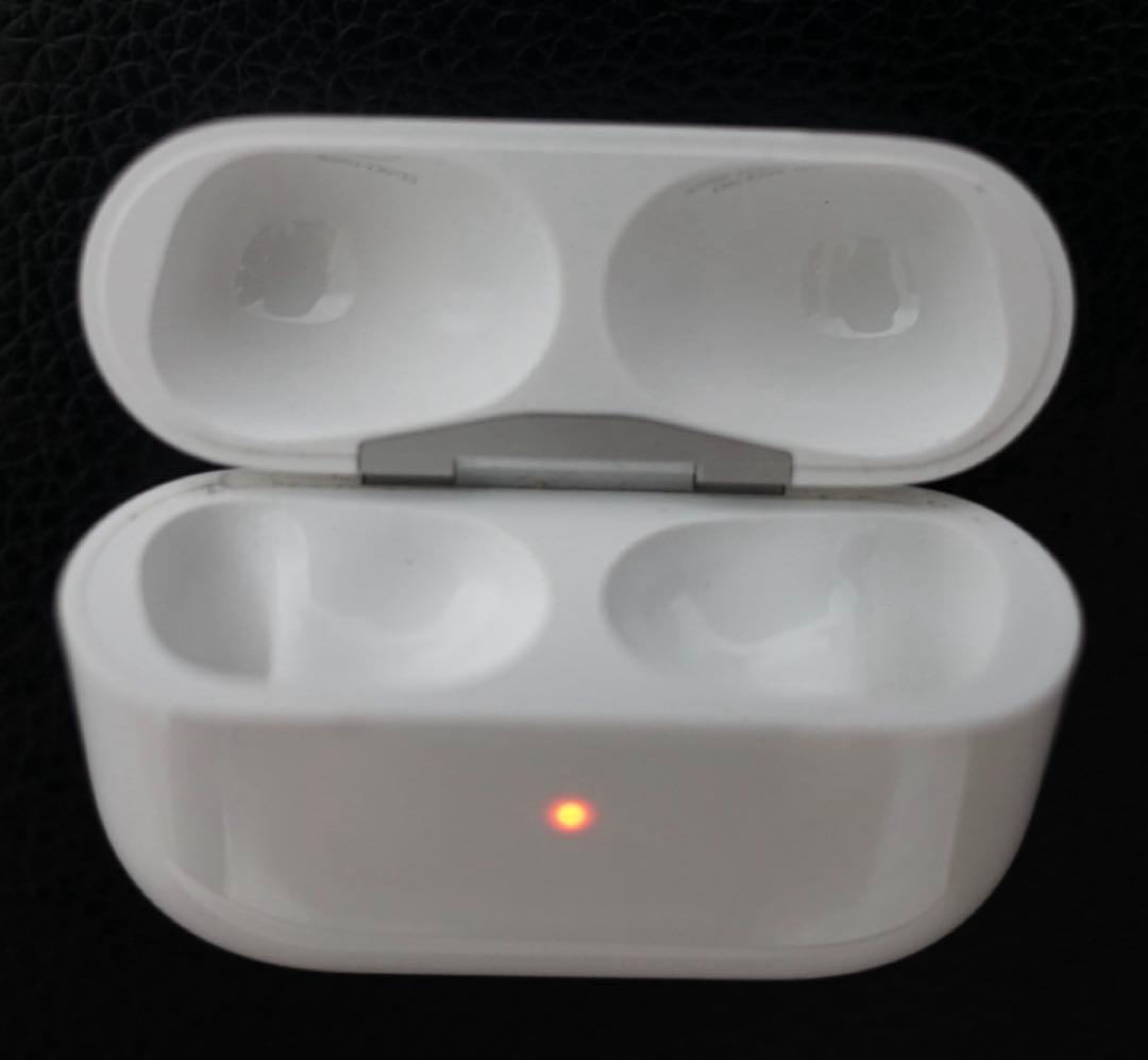 Apple AirPods Pro 2 充電ケース　Type-C