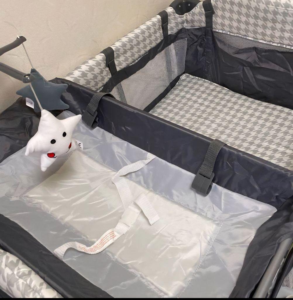 ベビーベッド　ベビーサークル　新生児