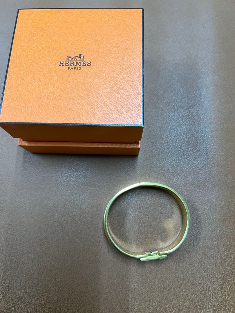 HERMES シルバー オレンジ バングル