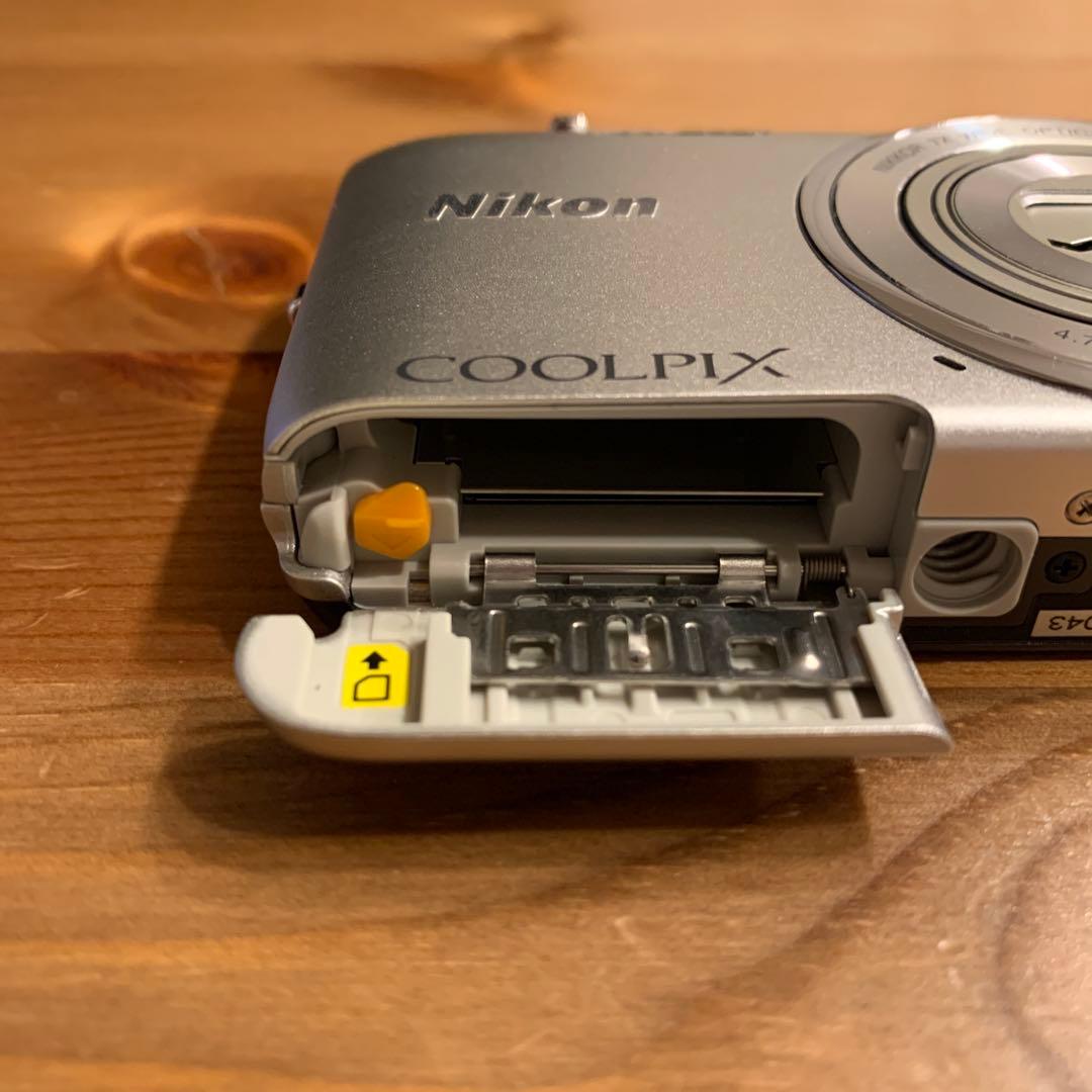 Nikon COOLPIX S3500 起動未確認 動作未確認 ジャンク
