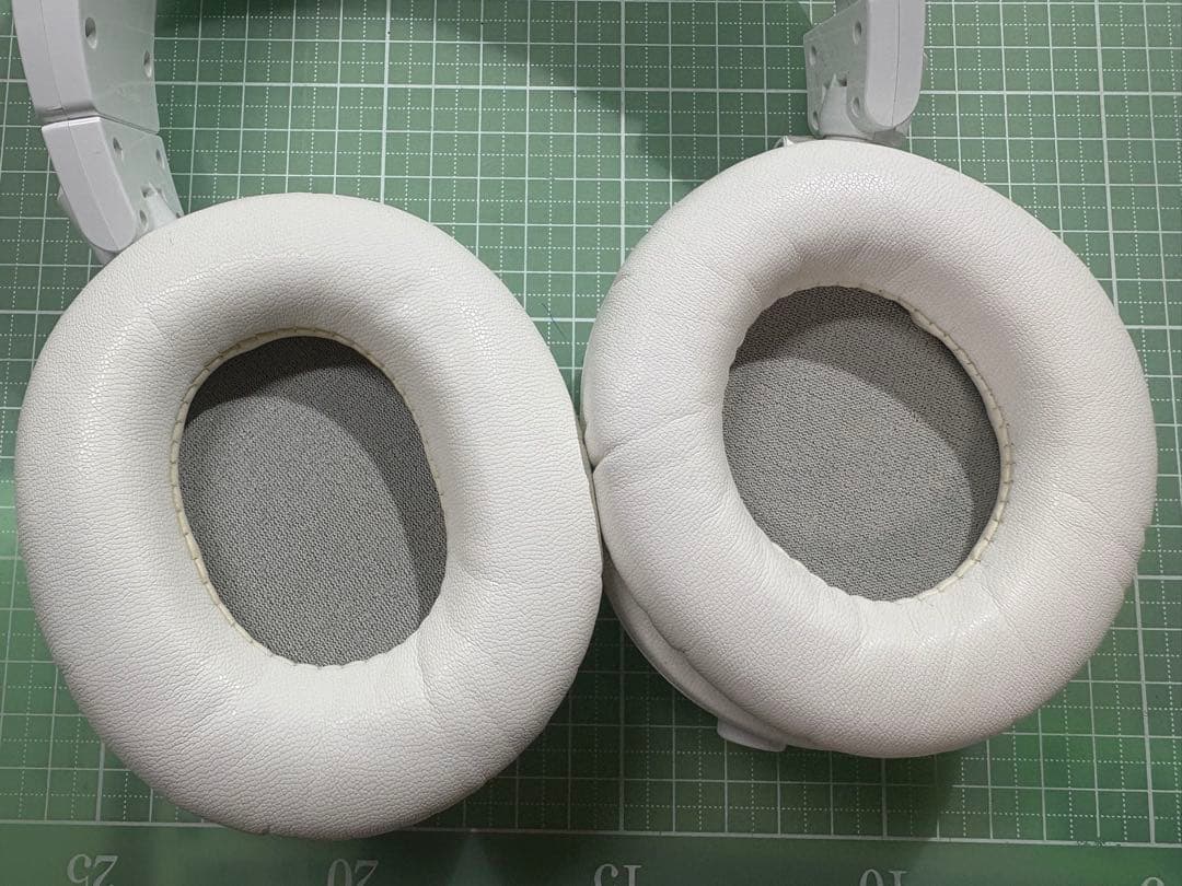 ヘッドホン audio-technica ATH-M50x