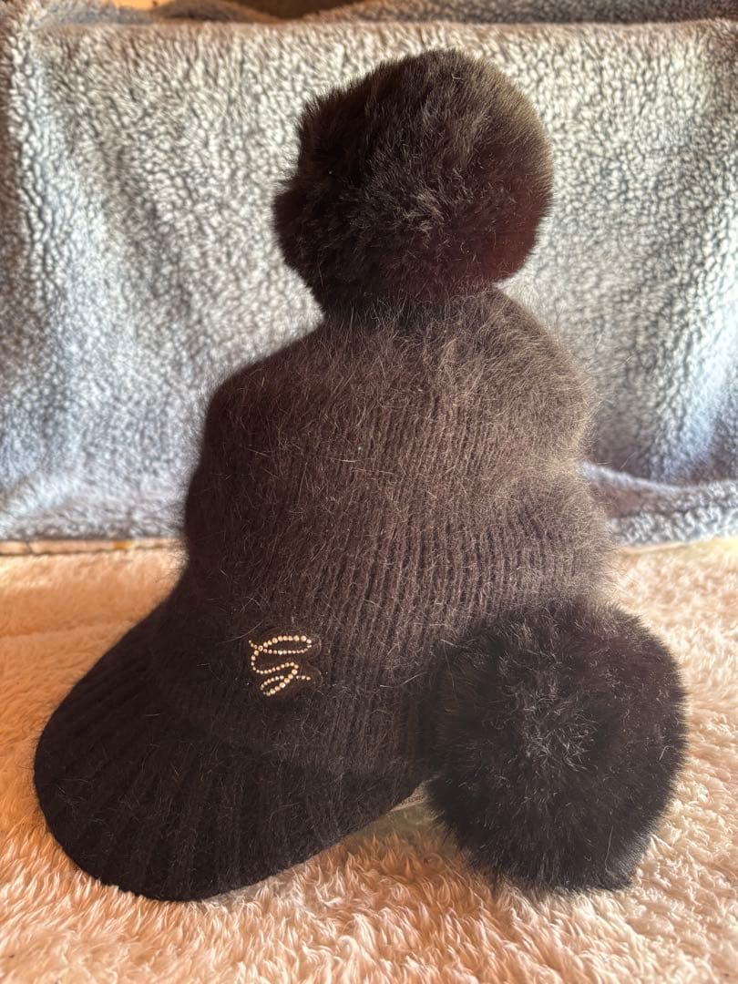 デサント★ビジュー付きニットキャップ★耳当て付き