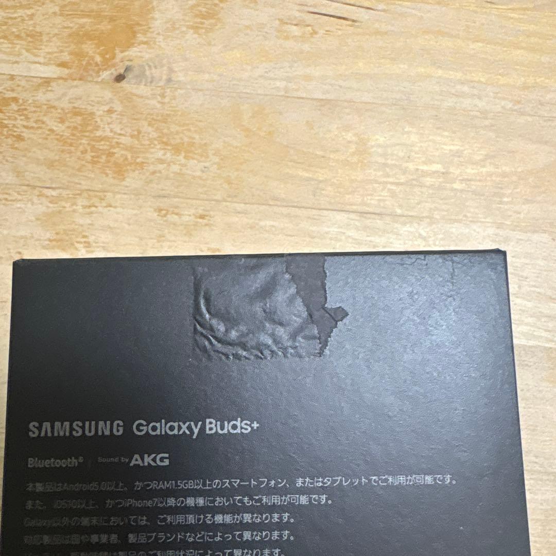 美品　BTS SAMSUNG イヤホン Buds ワイヤレス充電器