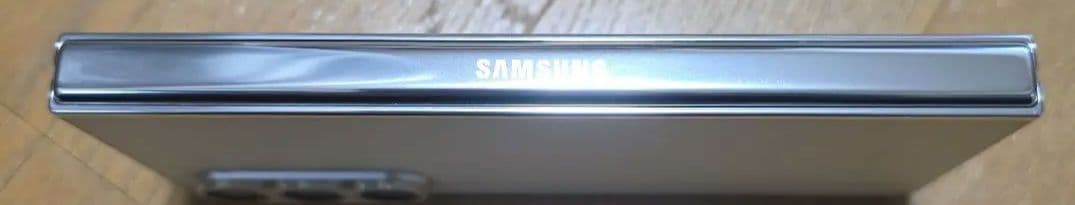 中古 韓国製 Samsung Galaxy Z Fold5 クリーム