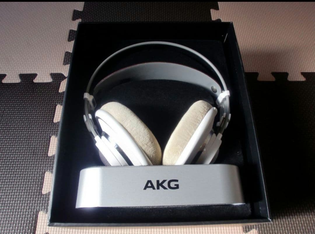 AKG K701 ヘッドホン