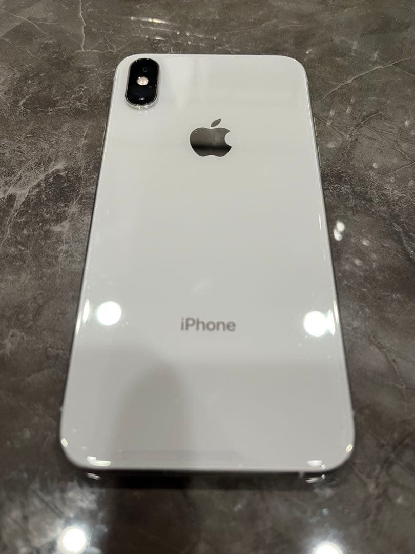 Apple iPhone Xs シルバー 箱付き